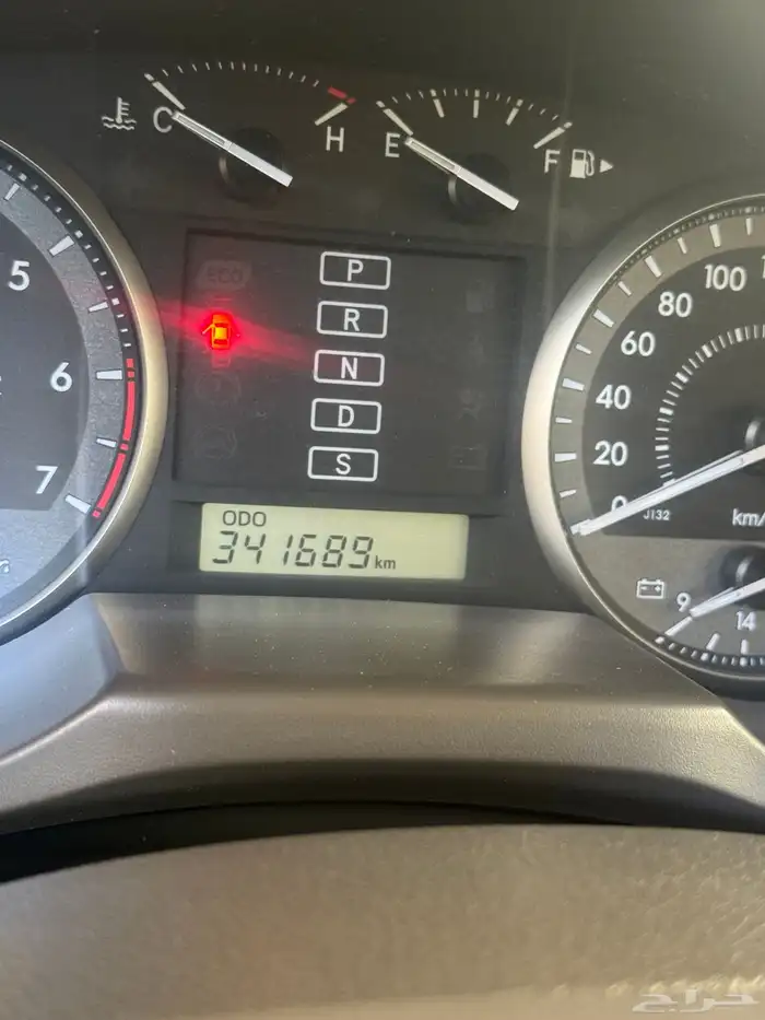 للبيع لاندكروزر موديل 2016 GXR 3