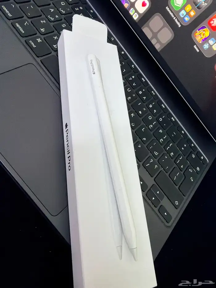 ايباد برو 13 M4 مع لوحة مفاتيح سحرية استخدام 3 شهور فقط 7