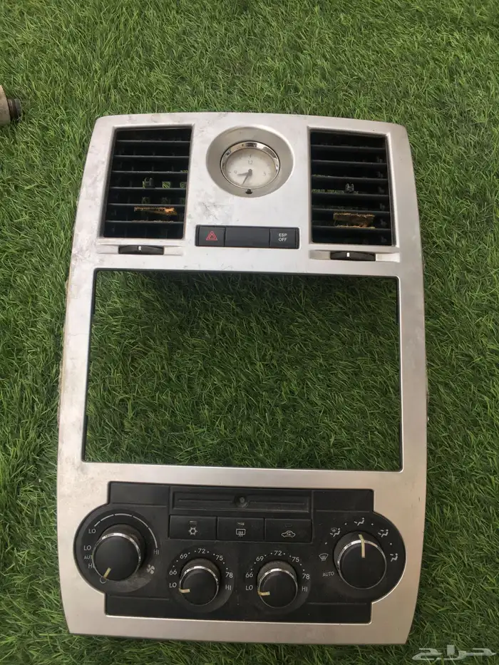 ديكور مسجل شاشه كرايسلر 2005لى 2010 ومصورتين تكيف كرايسلر 0