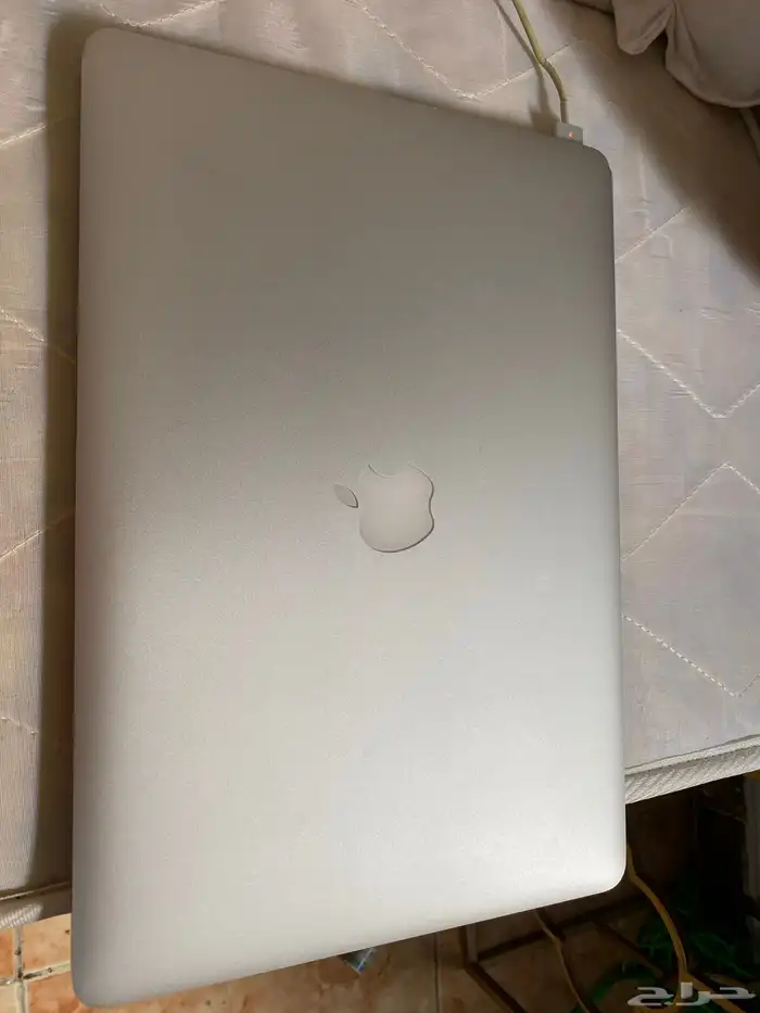 macbook 2015 ماك  بوك شاشة 2015 مساحة 500 جيجا 4