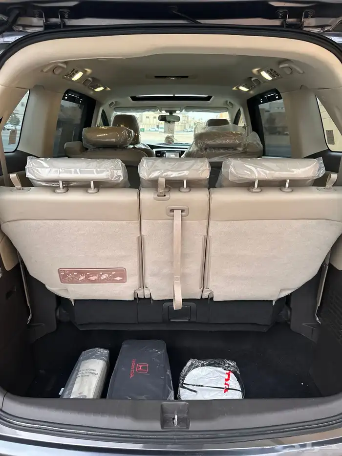 هوندا أوديسي 2015 فل كامل مخززن بحالة الوكالة 23