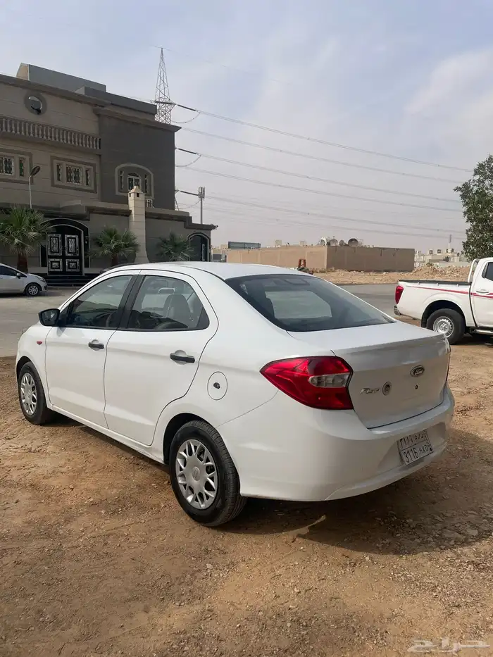 فورد فيجو 2018 نظيف 4