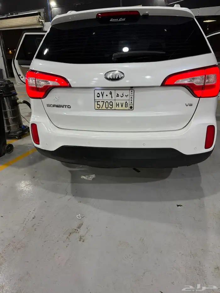 جيب سورنتو 2013 نظيف مالك أول 22