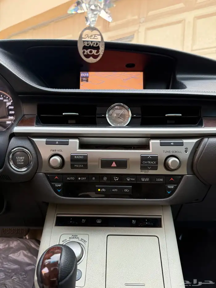 لكزس ES 2013 فل كامل DD للبيع 8