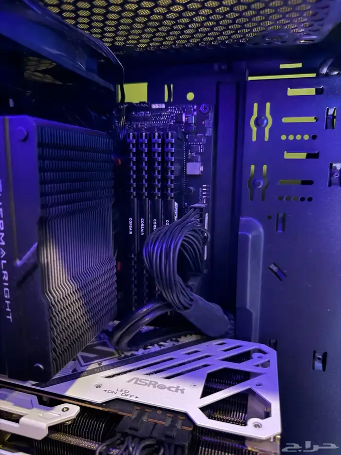 للبيع بي سي قيمنق 4