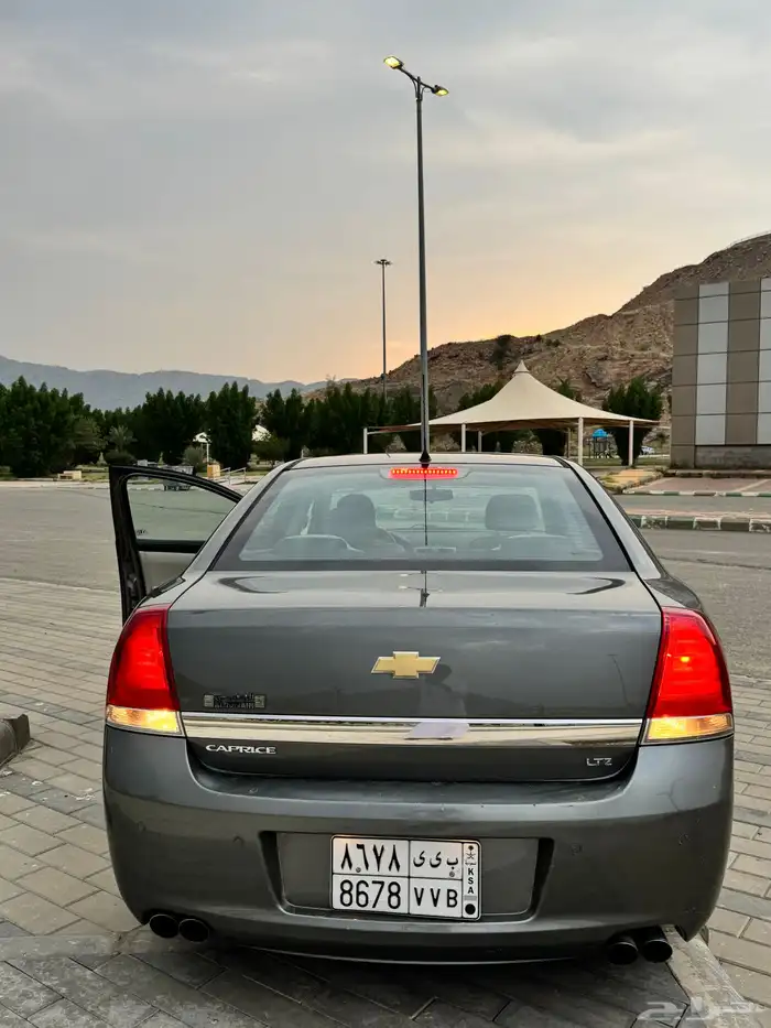 كابريس 2013 قير ومكينه وبدي وكااالة للبيع 7