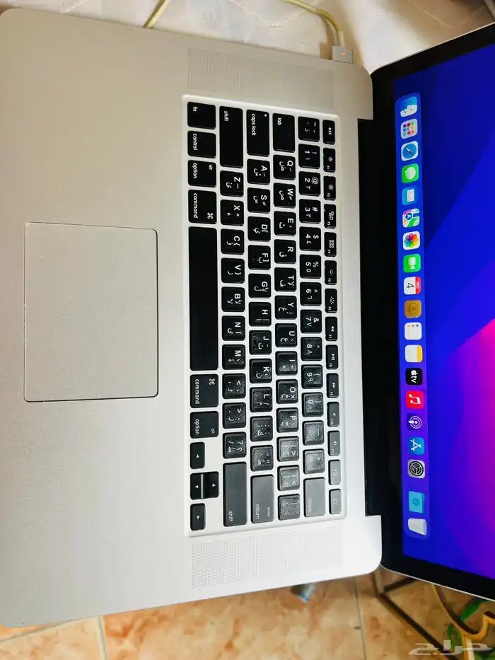 macbook 2015 ماك  بوك شاشة 2015 مساحة 500 جيجا 3
