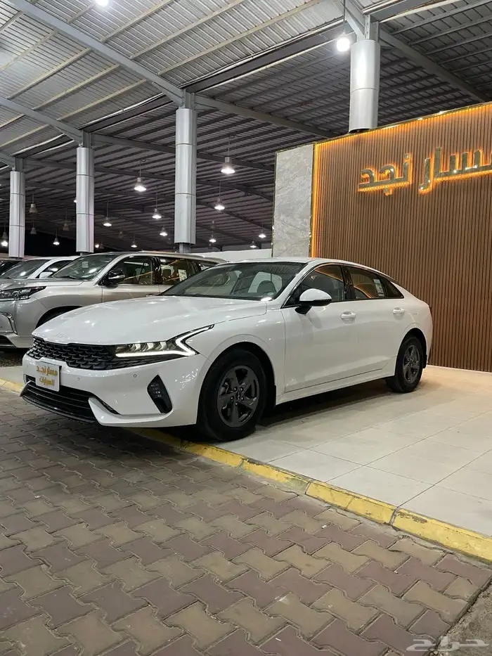 كي 5 موديل 2023 ستاندر 5