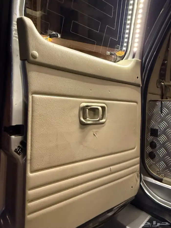 باترل سفاري 2 نظيف الداخلية المرغوبه 29