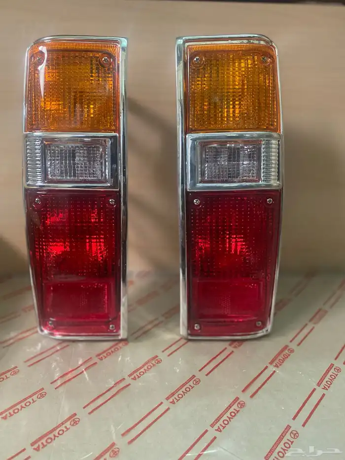 اسطبات خلفيه هايلكس 83 4