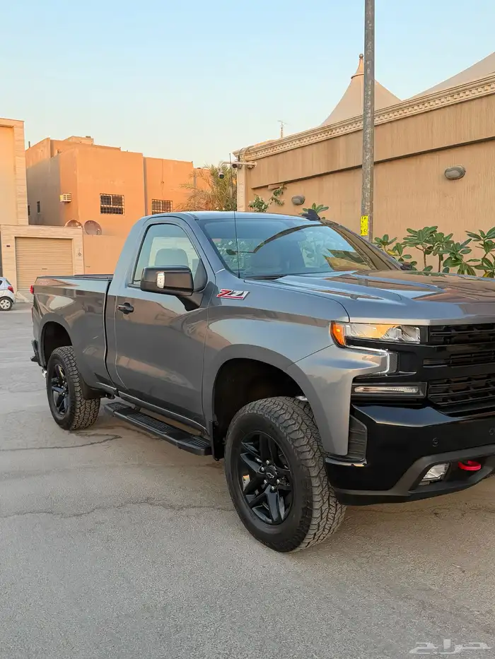 للبيع سلفرادو 3