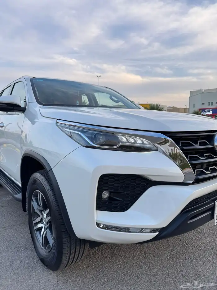 فورشنر 2022 6 سلندر VX 28