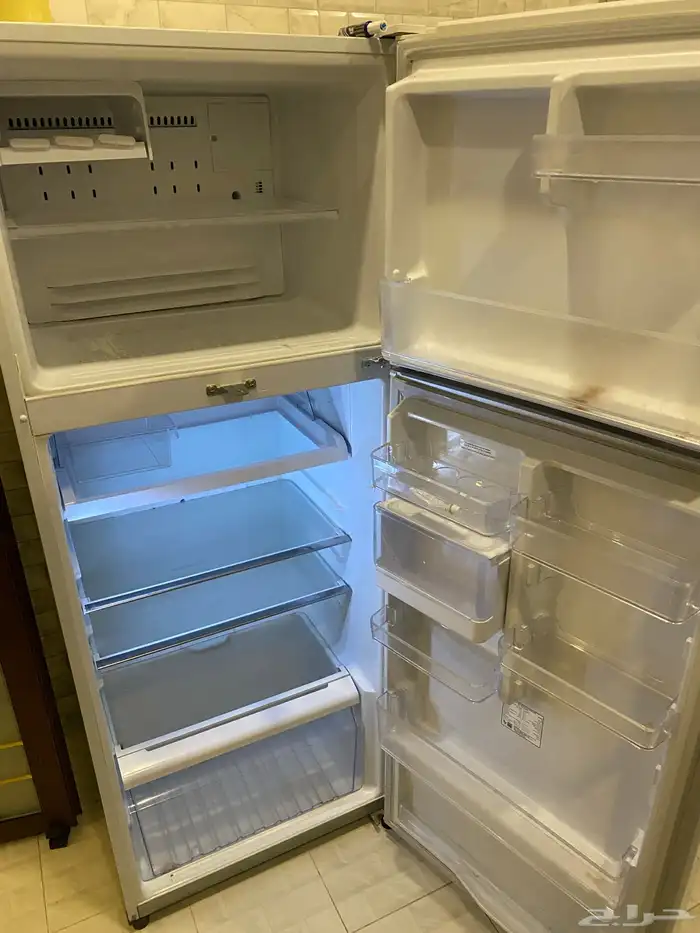 ثلاجة للبيع 2