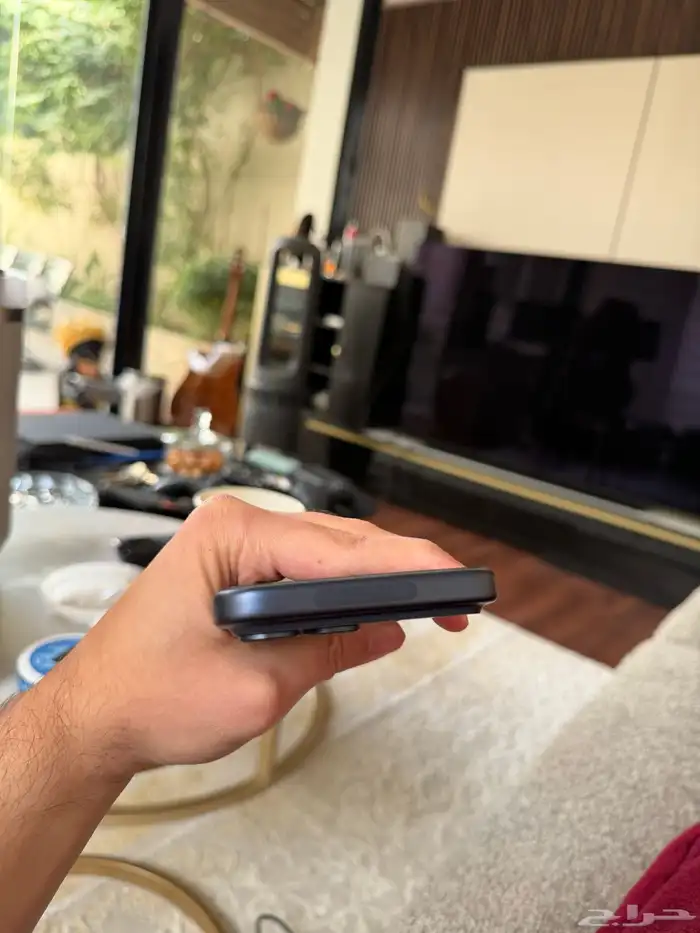 ايفون 17 برو ماكس - لون كحلي 4