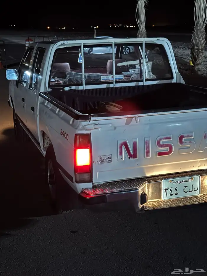 اعرض لكم ددسن موديل 1995 المكينه والقير والمكيف شرط 4