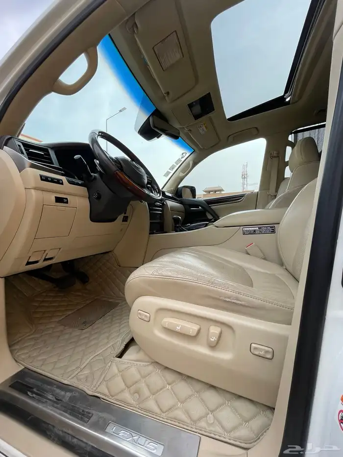 لكزس-2016-LX570-فل كامل-سبورت- قمه النظآفه 15