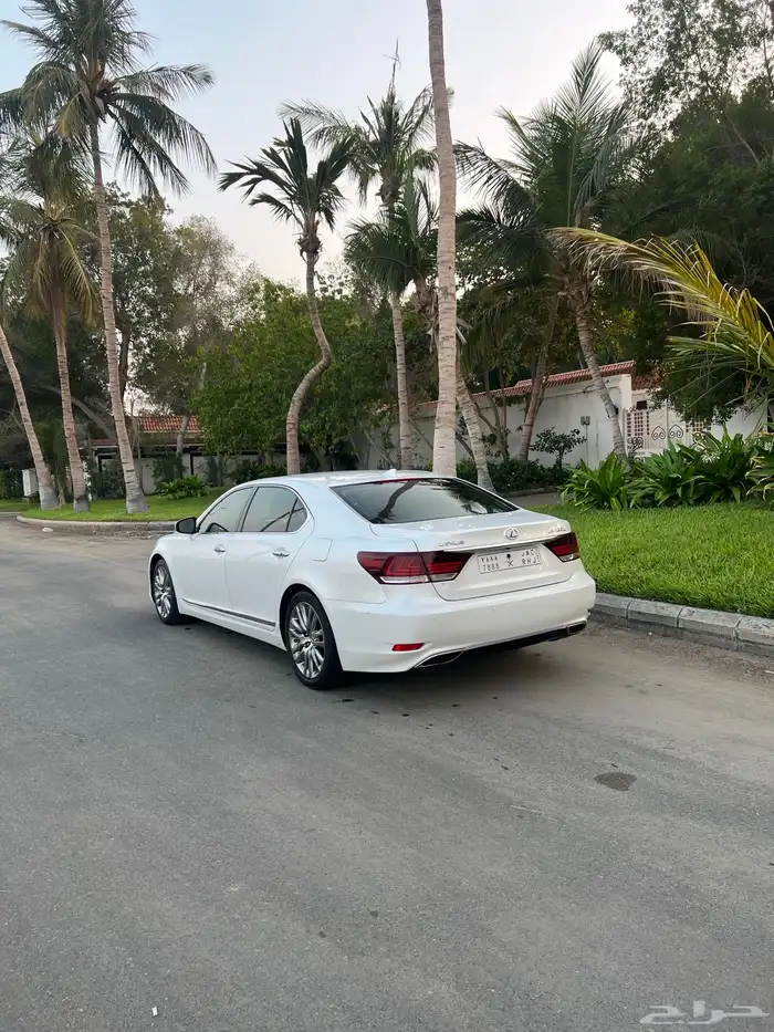 لكزس LS460 1