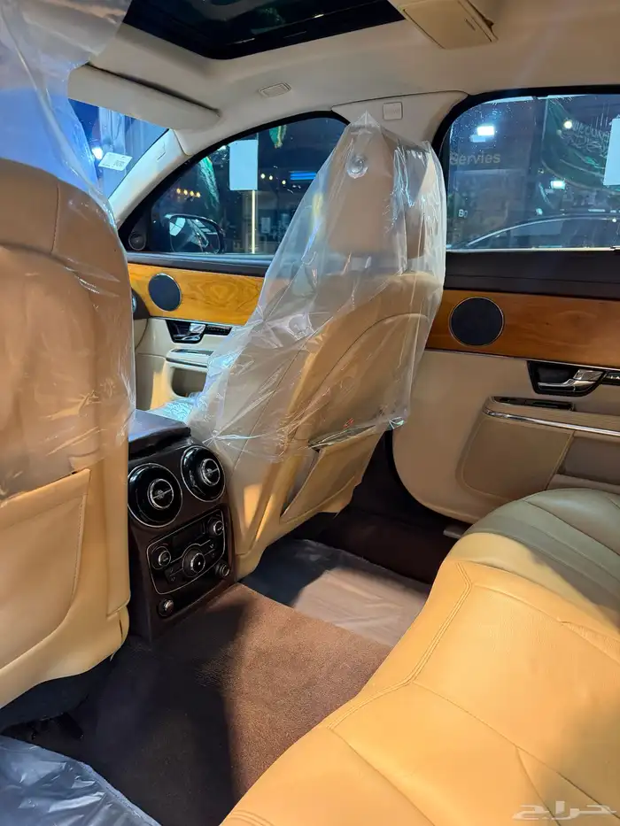 جاكوار XJ وارد الناغي 7