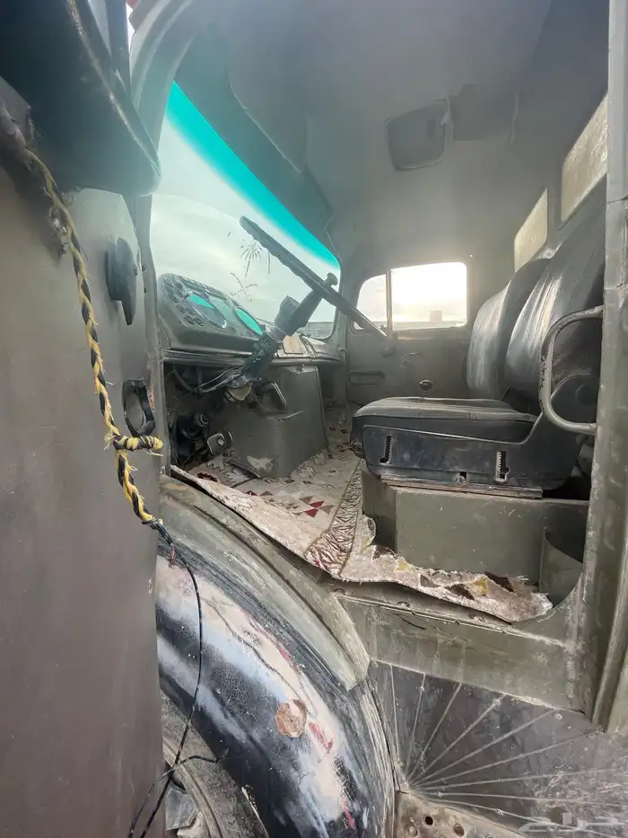 بيع قطع غيار مرسيدس روسيه 1