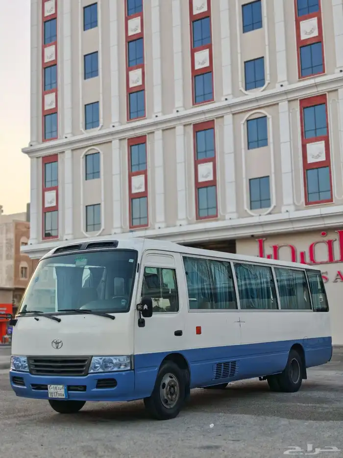 باص بنزين كوستر 30 راكب نظظيف عداد 190 الف 18