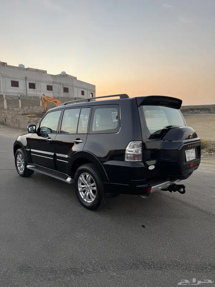 باجيرو 2017 GLS عداد 172 الف كم فقط. 4