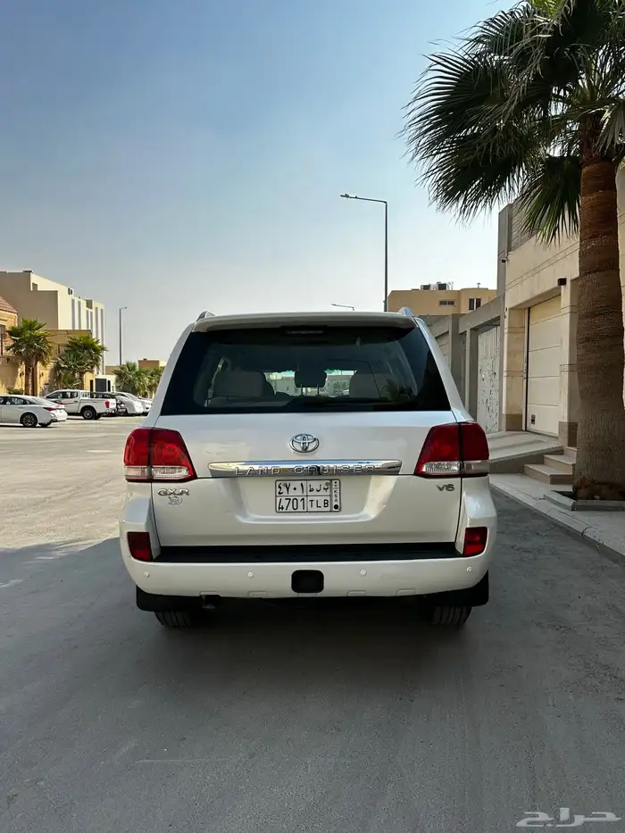 جيب لاندكروزر GXR موديل 2011 60 عام 6