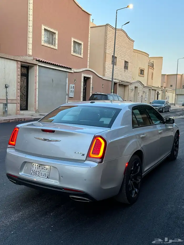 كرايزلر 2021 C300 5