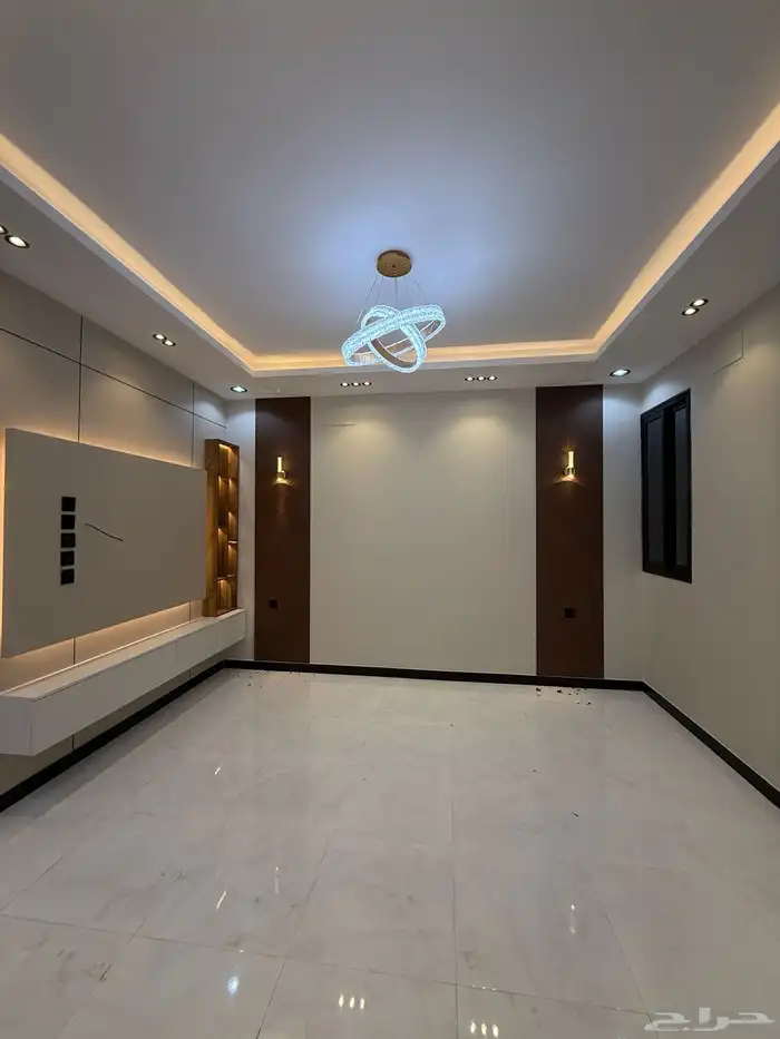 للبيع شقه أرضيه وروف علوي بموقع مميز بدرة الموسي اسعار صيدة 14