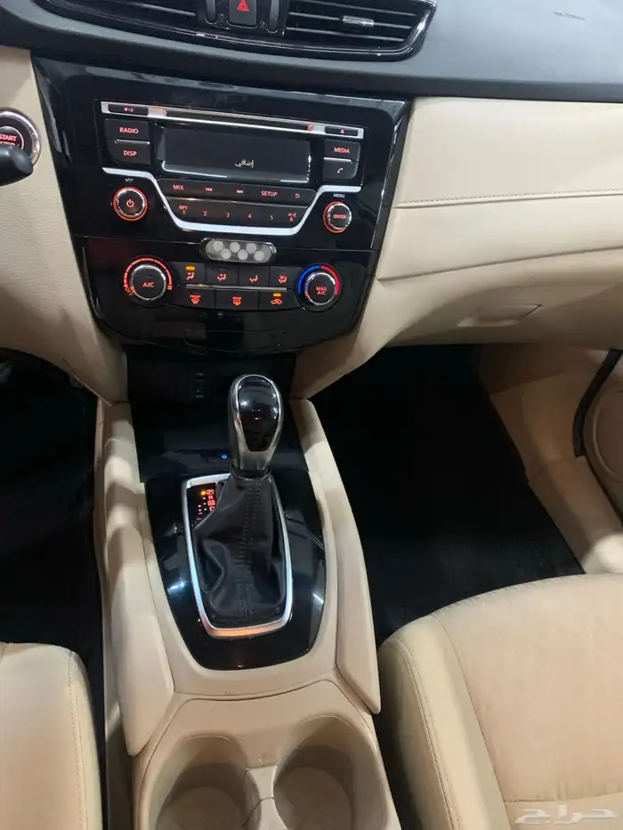 للبيع نيسان اكس تريل وارد الوكيل منوة المستخدم 15