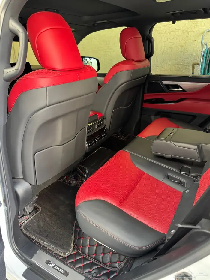 جيب لكزس F Sports LX2023 8