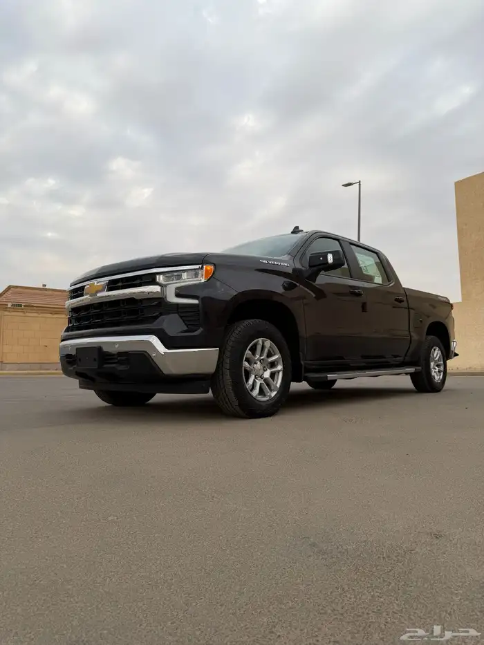 شفرولية سلفرادو موديل 2024عداداصفار صادر لة لوحات 15