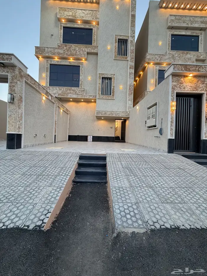 للبيع شقق علويه بمصعد جاهز وسطح خاص ف حي الراقي وسط الخدمات 1