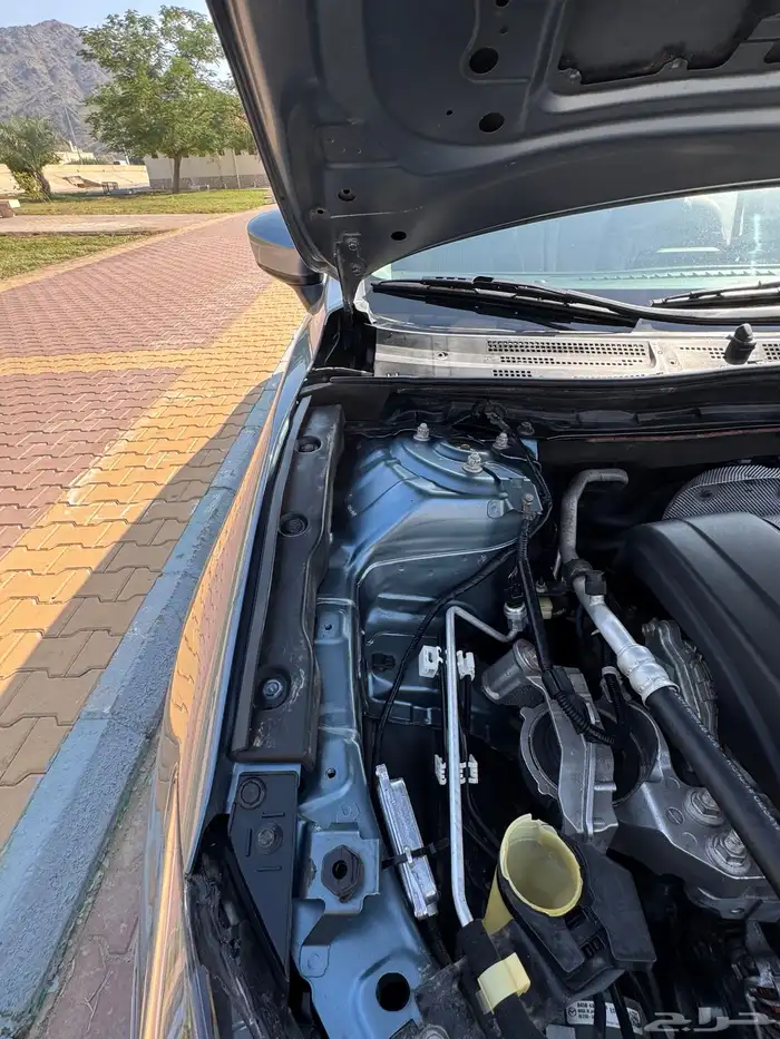 مازدا 3 فل كامل مخزنه بحالة الوكالة 2016 24