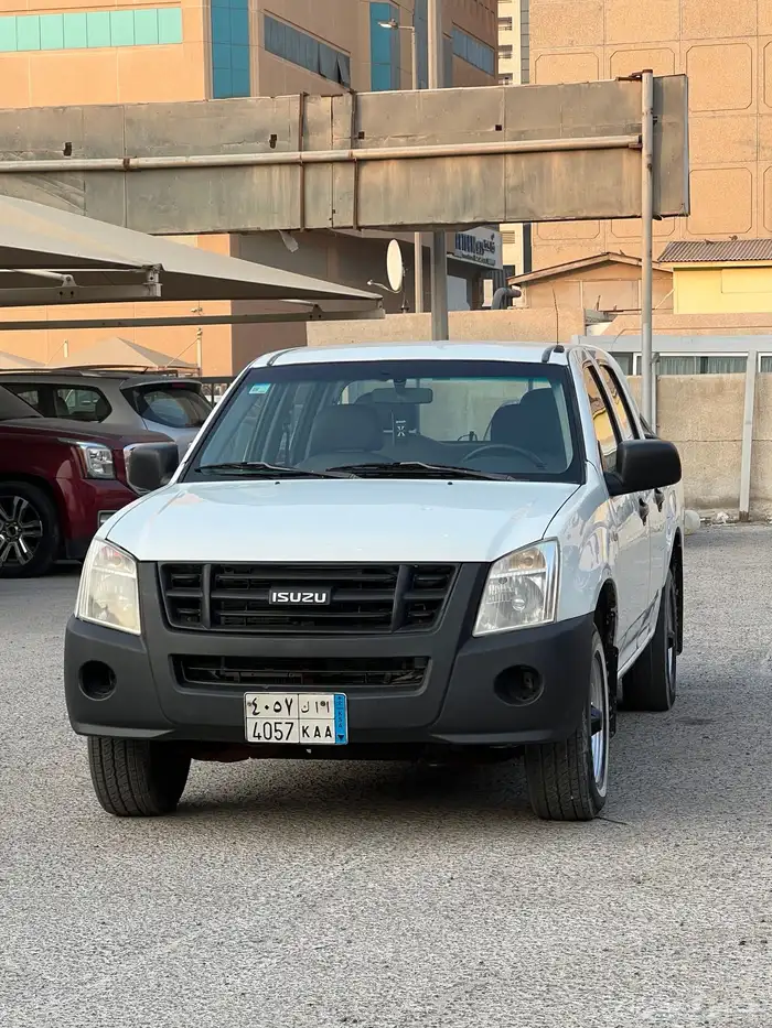 ايسوزو ديماكس موديل 2007 مكينه صغير ديزل 3