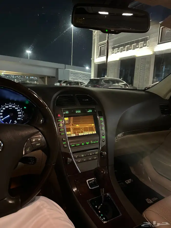 لكزس 2012 فل كامل 6