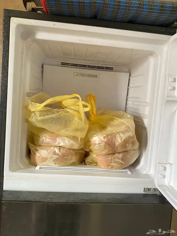 ثلاجه شرط التجميد والتبريد والنظافه 1