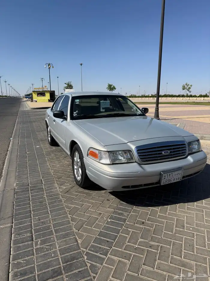 فورد فكتوريا 2012 فل كامل سعودي وارد توكيلات الجزيره 5