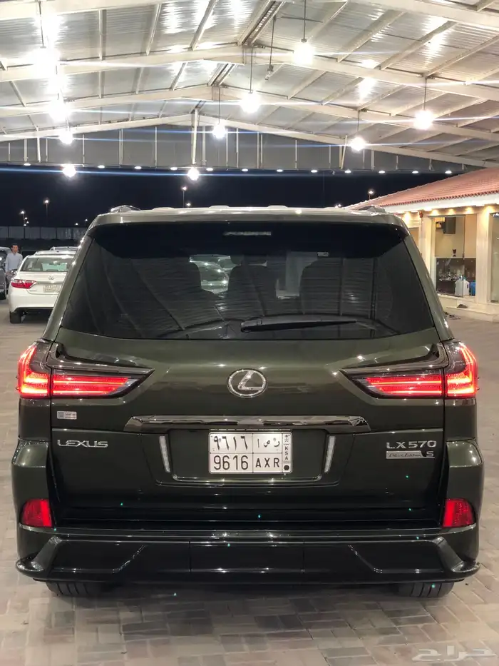 لكزس Lx570 2021 الموتر شد بلد من والي 1