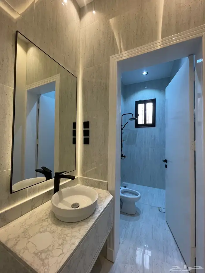 للبيع ادوار ارضيه ودوار علويه من 600 الف حى الطلح خميس مشيط 19