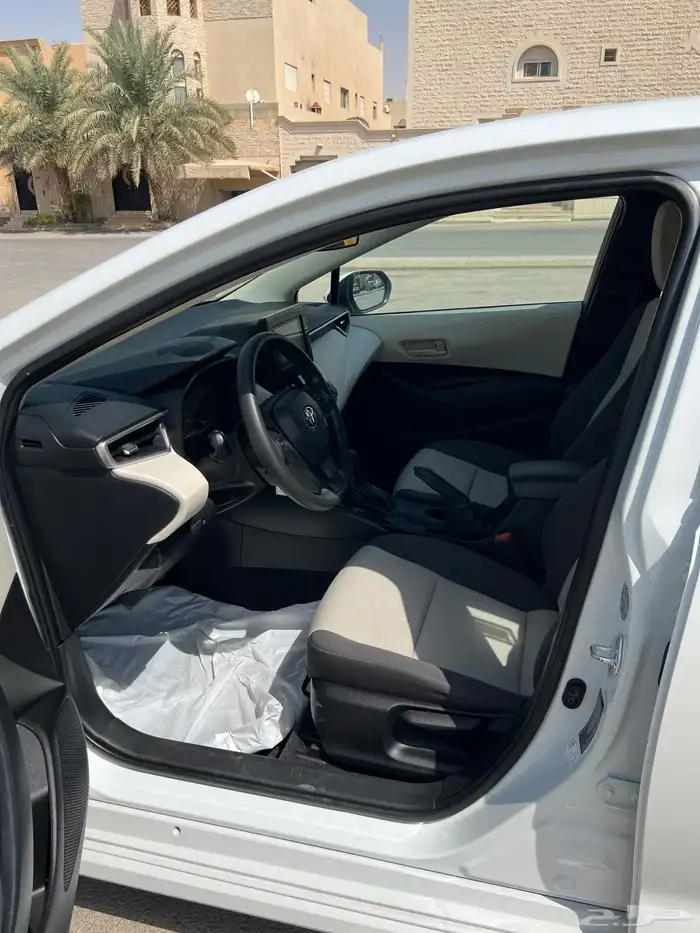 للبيع كورولا 2023 بدي ومحركات وكالة شرط 8