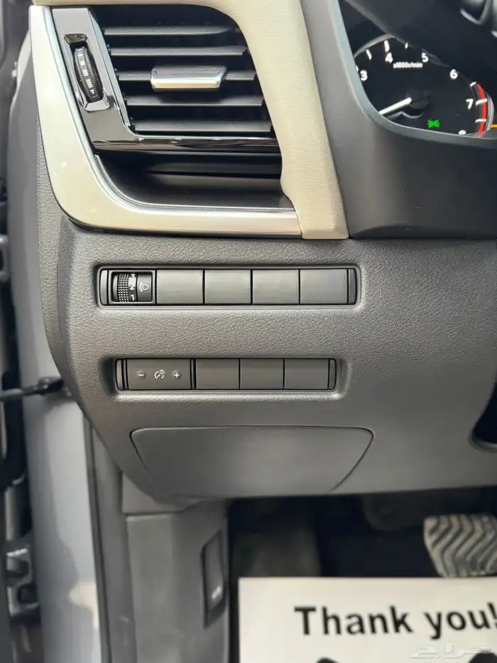 للبيع نيسان اكس تريل 2023 - نص فل - دبل -بحالة الوكاله 16