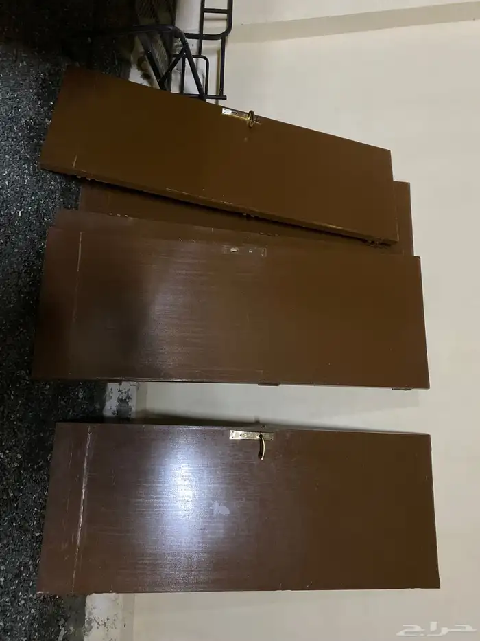 خمس ابواب العرض 70 سم والطول 195 0