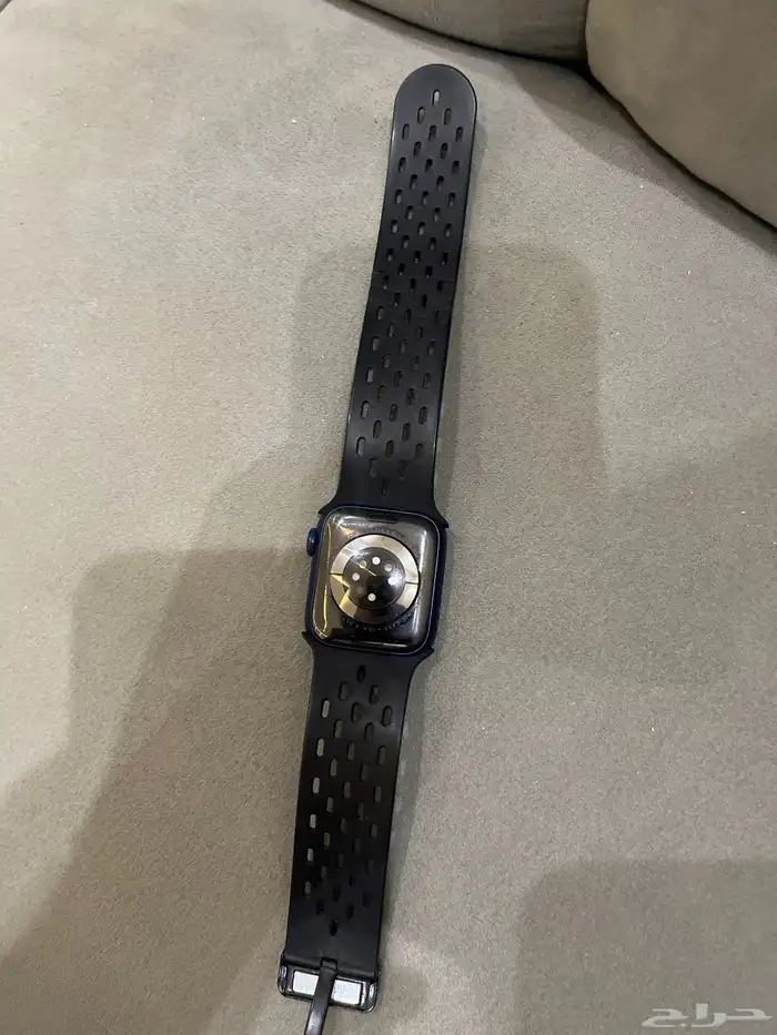 ساعة ابل للبيع apple watch series 6 gps 3