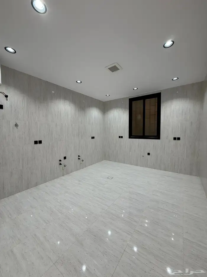 للبيع شقق علويه بمصعد جاهز وسطح خاص ف حي الراقي وسط الخدمات 13