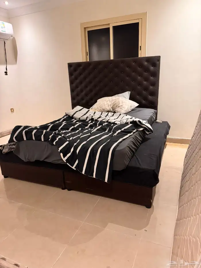 سرير للبيع 0