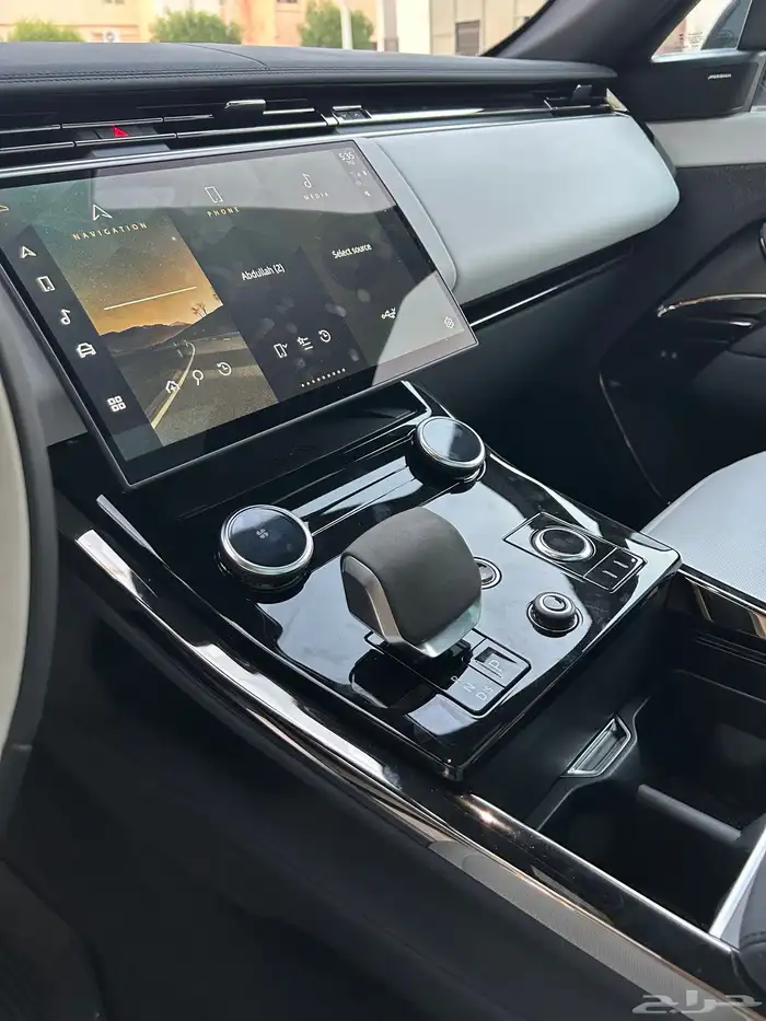 ارخص رنج روفر سبورت P400 S Dynamic في السعودية 19