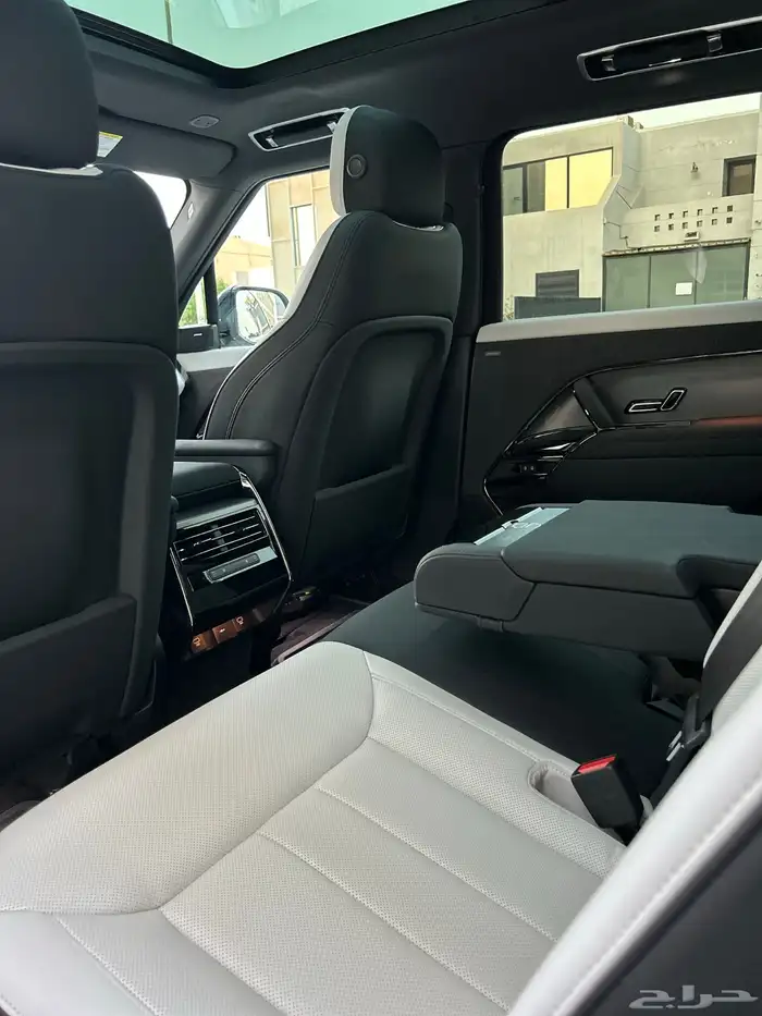ارخص رنج روفر سبورت P400 S Dynamic في السعودية 18
