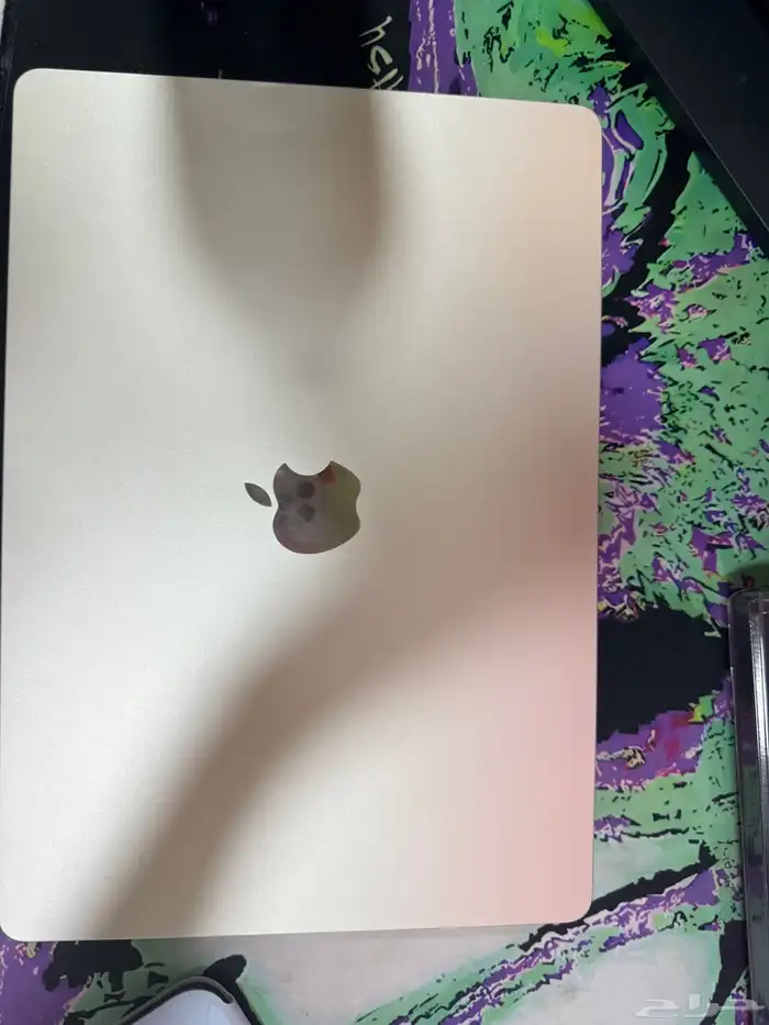 ماك بوك air M4 15انش 0