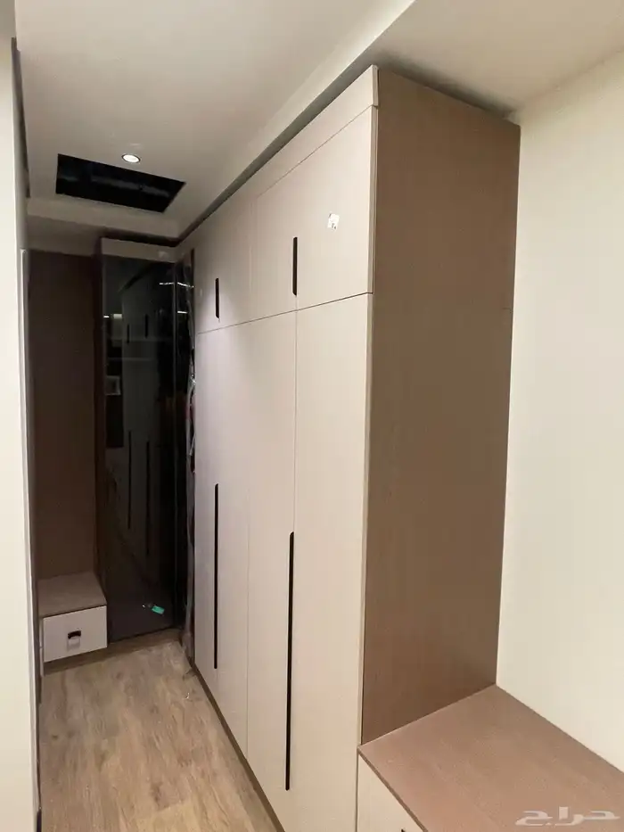 تفصيل غرف نوم وتركيب ديكورات خشبية والتنجيد ودهان الأبواب 8