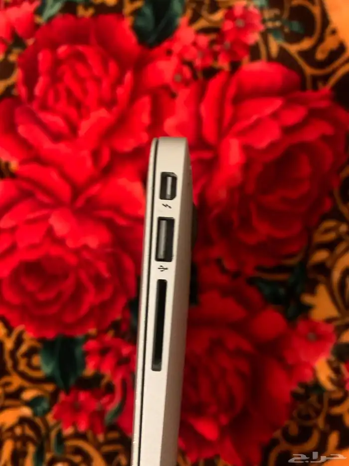 MacBook Air (13-inch  Early 2015) 2